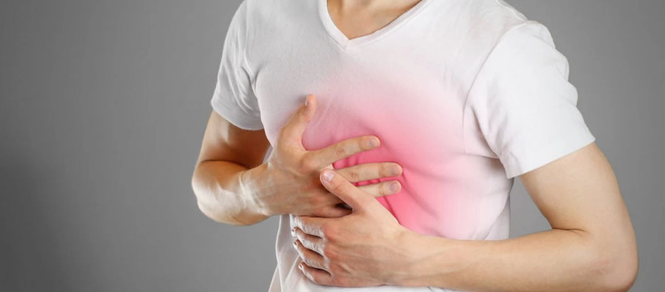 Γαστροοισοφαγική παλινδρόμηση: Τα συμπτώματα που προκαλεί και πώς θα απαλλαγείτε οριστικά